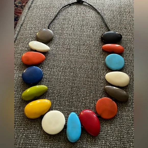 JACKIE BRAZIL Colorful Geometric Beaded Necklace - Picture 3 of 11